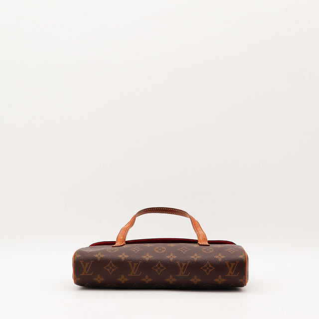 Détail du cuir vachette patiné du sac Louis Vuitton Sonatine — AMANA Vintage