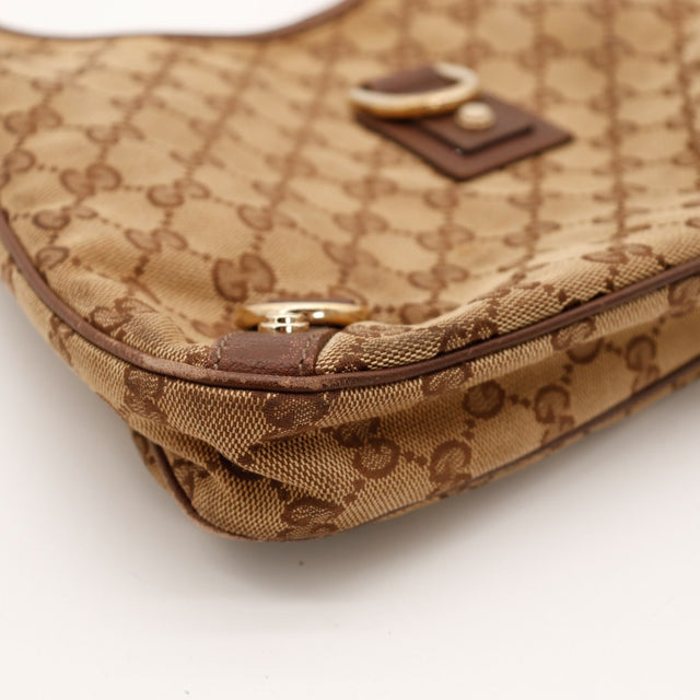 Detail coin et anneau Gucci Hobo toile monogrammée occasion authentique — AMANA Vintage
