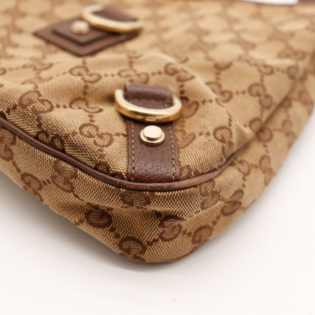 Detail anneau D inférieur Gucci Hobo occasion authentique — AMANA Vintage