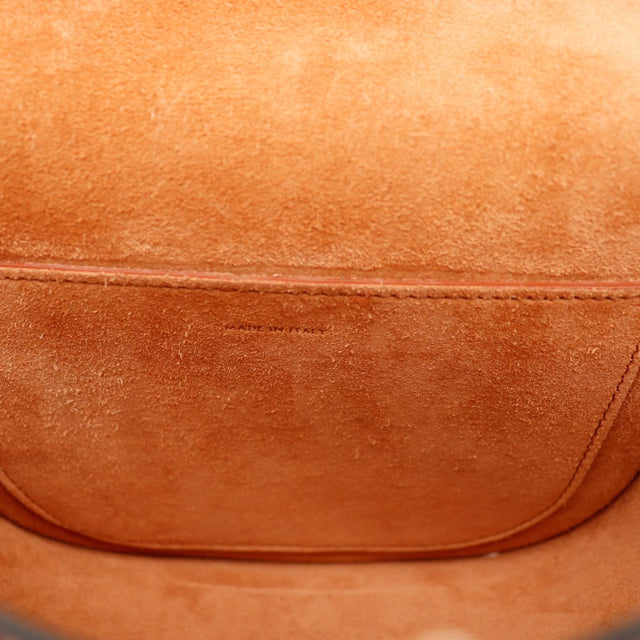 Detail doublure daim intérieur Celine Triomphe — AMANA Vintage