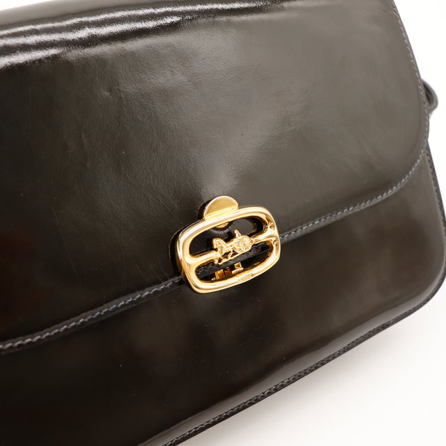 Détail fermoir calèche doré Celine Sulky cuir noir — AMANA Vintage