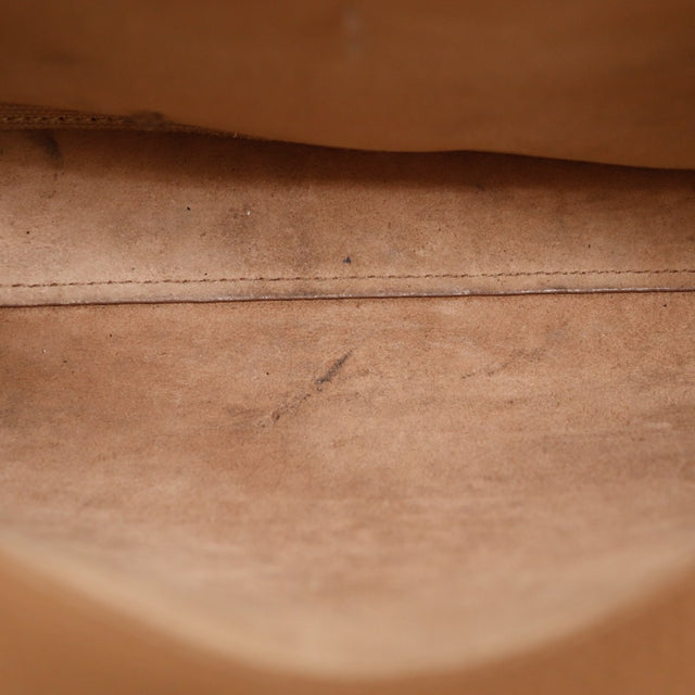 Intérieur doublure Saint Laurent Sac de Jour Small avec traces d'utilisation — AMANA Vintage