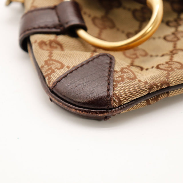 Detail coin cuir Gucci Horsebit Chain occasion authentique — AMANA Vintage