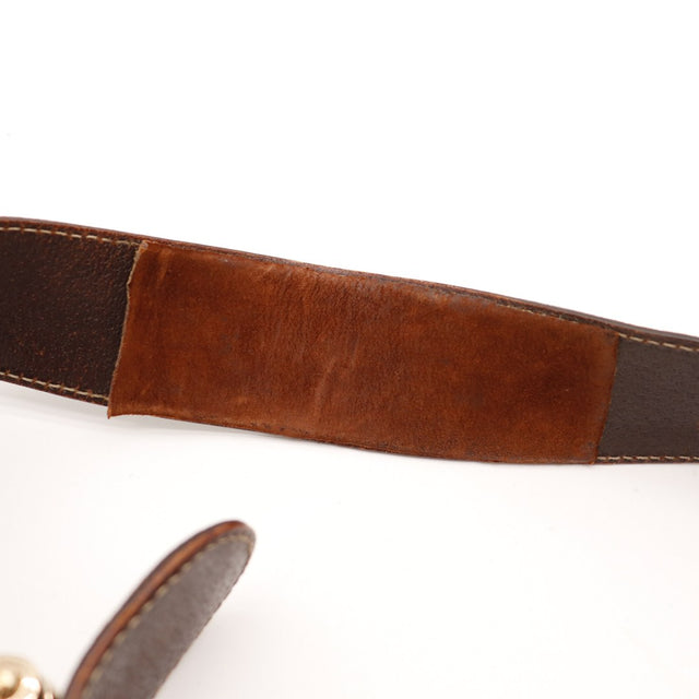 Détail anse cuir Gucci Hobo Horsebit occasion authentique — AMANA Vintage