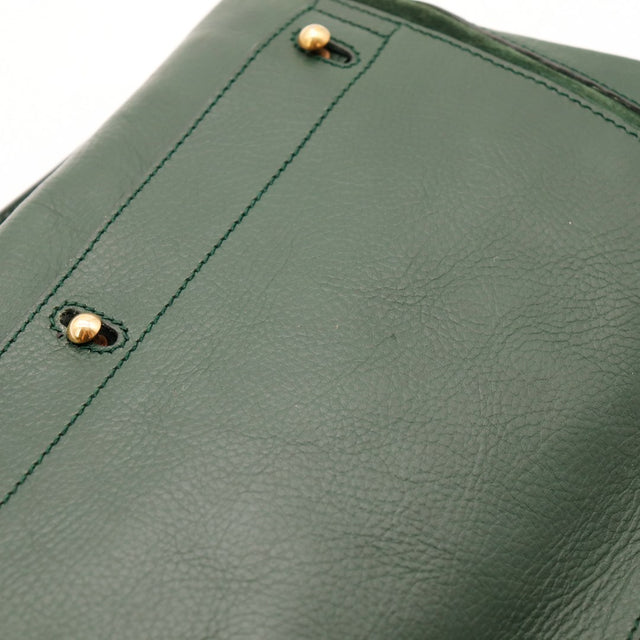 Détail cuir grainé Yves Saint Laurent Muse Two vert — AMANA Vintage