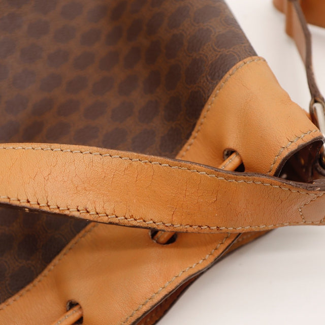 Vue de dessus du sac seau Céline Macadam ouvert — AMANA Vintage