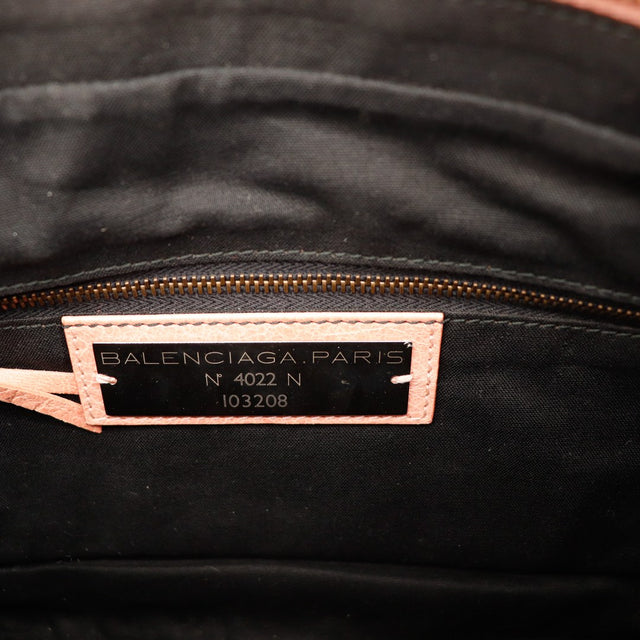 Plaque intérieure Balenciaga Paris et doublure noire du sac First — AMANA Vintage