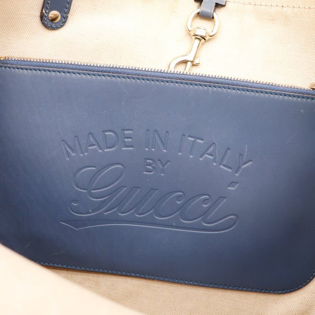 Détail coin inférieur droit Tote Bag Bottega Veneta frottements cuir bleu marine — AMANA Vintage