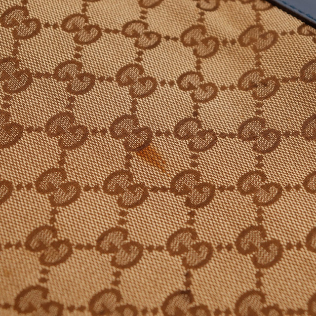 Détail coin bas Tote Bag Bottega Veneta cuir bleu marine frotté — AMANA Vintage