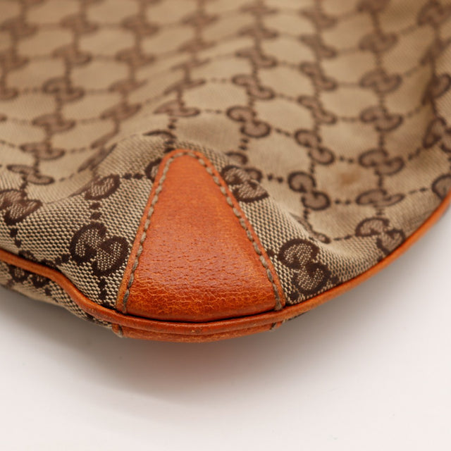 Deuxième coin inférieur Hobo Gucci cuir usé occasion — AMANA Vintage
