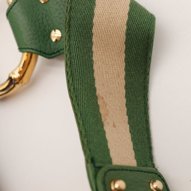 Détail de la fermeture zippée Gucci Hobo Bambou occasion authentique — AMANA Vintage