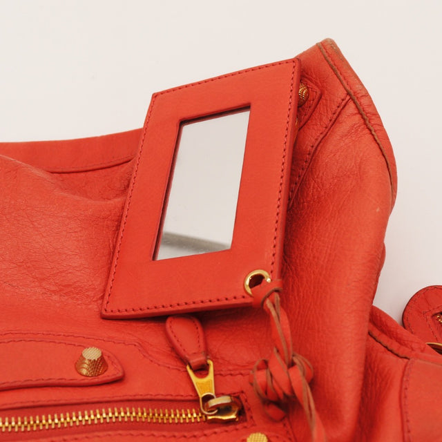 Miroir inclus Balenciaga City cuir d'agneau froissé corail occasion authentique — AMANA Vintage