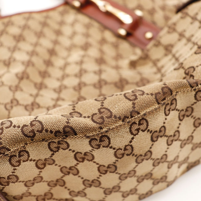 Détail de la toile monogrammée Gucci Hobo Pelham occasion authentique — AMANA Vintage