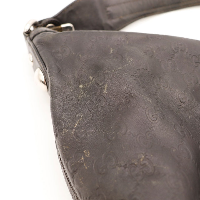 Détail de l'anse Gucci Hobo Horsebit cuir Guccissima noir occasion authentique — AMANA Vintage