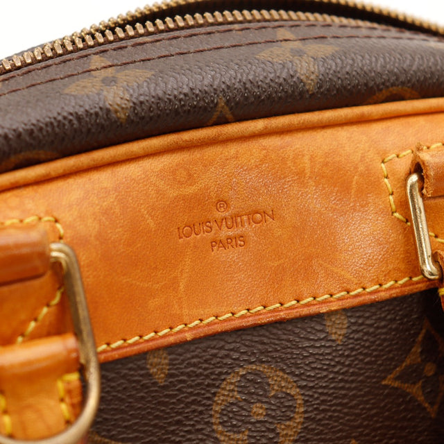 Détail cuir vachette estampille Louis Vuitton Paris Trouville — AMANA Vintage