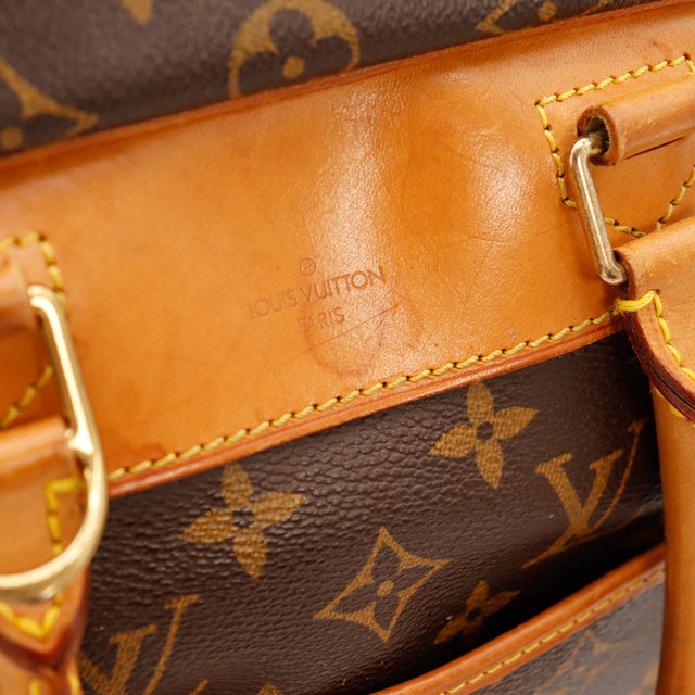 Détail estampille Louis Vuitton Paris sur cuir vachette Deauville — AMANA Vintage