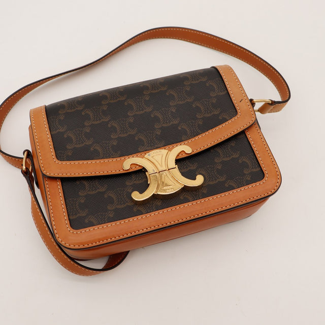 Sac Céline Triomphe vue de dessus fermoir Arc de Triomphe occasion authentique — AMANA Vintage