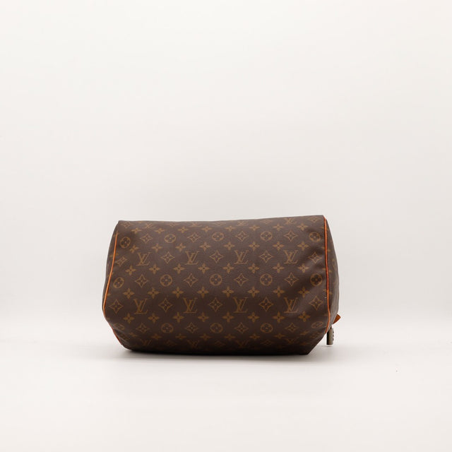 Détail tab vachette estampillé Louis Vuitton made in France — AMANA Vintage