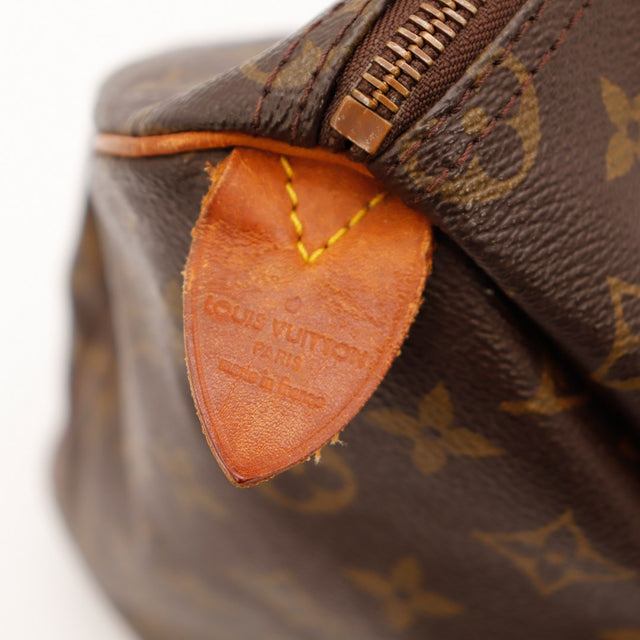 Détail fermeture éclair Louis Vuitton Speedy 30 languette tirette usée — AMANA Vintage