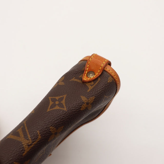 Vue d'ensemble Louis Vuitton Saumur 30 Toile Monogramme marron occasion authentique — AMANA Vintage