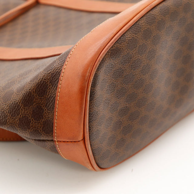 Detail coin inferieur sac seau Celine Macadam legers frottements — AMANA Vintage