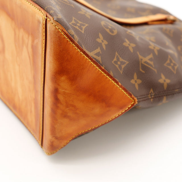 Detail angle inferieur cuir vachette Louis Vuitton Cabas Mezzo — AMANA Vintage