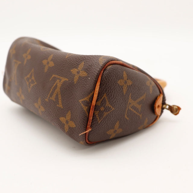 Détail du date code Louis Vuitton Mini Speedy Toile Monogramme occasion authentique — AMANA Vintage