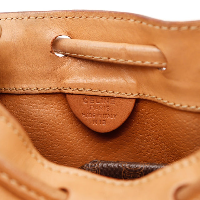 Estampille intérieure Céline Paris Made in Italy sac seau Macadam — AMANA Vintage