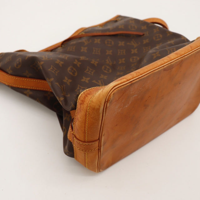 Vue de l'intérieur Louis Vuitton Noé Toile Monogramme occasion authentique — AMANA Vintage