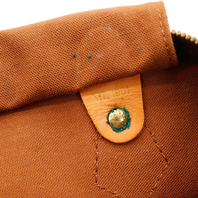 Détail rivet et date code intérieur Louis Vuitton Speedy 30 — AMANA Vintage
