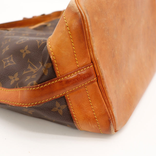 Vue de l'intérieur Louis Vuitton Noé Toile Monogramme occasion authentique — AMANA Vintage