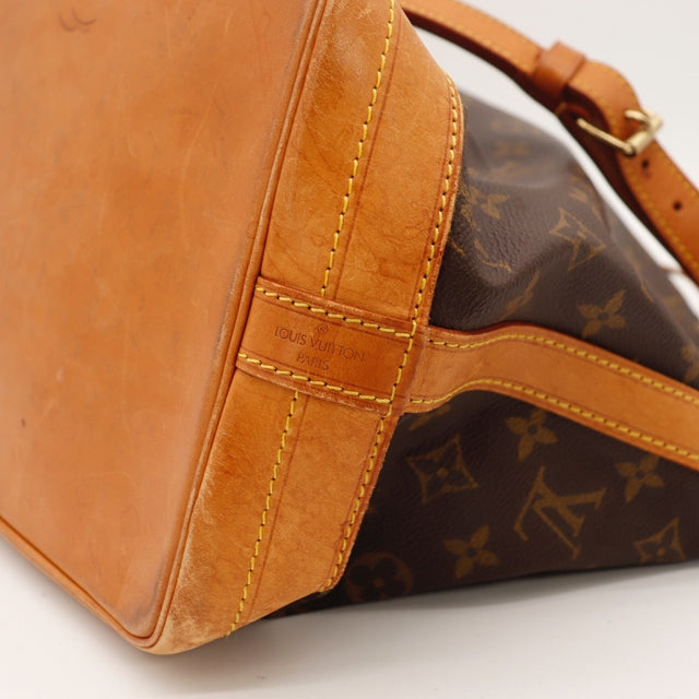 Vue de dos Louis Vuitton Noé Toile Monogramme occasion authentique — AMANA Vintage