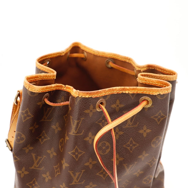 Vue de la base Louis Vuitton Noé cuir vachette occasion authentique — AMANA Vintage
