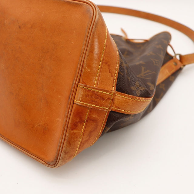 Vue de l'intérieur Louis Vuitton Noé Toile Monogramme occasion authentique — AMANA Vintage