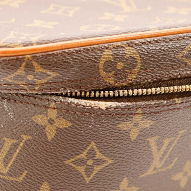 Détail fermeture éclair Vanity Nice Louis Vuitton toile Monogram — AMANA Vintage
