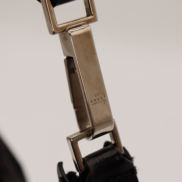 Détail fermoir et anse métal argenté Gucci Made in Italy — AMANA Vintage
