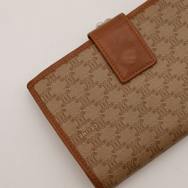 Detail coin inferieur portefeuille Celine Macadam frottements cuir occasion — AMANA Vintage