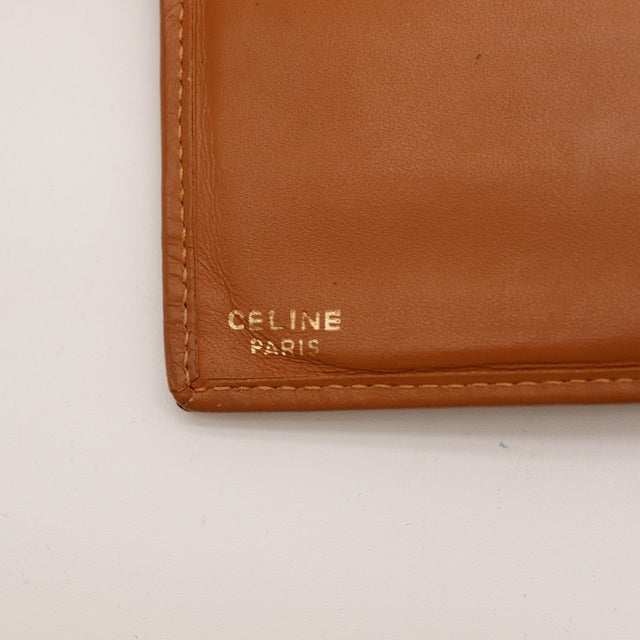 Detail stamp Celine Paris interieur portefeuille Macadam occasion authentique — AMANA Vintage