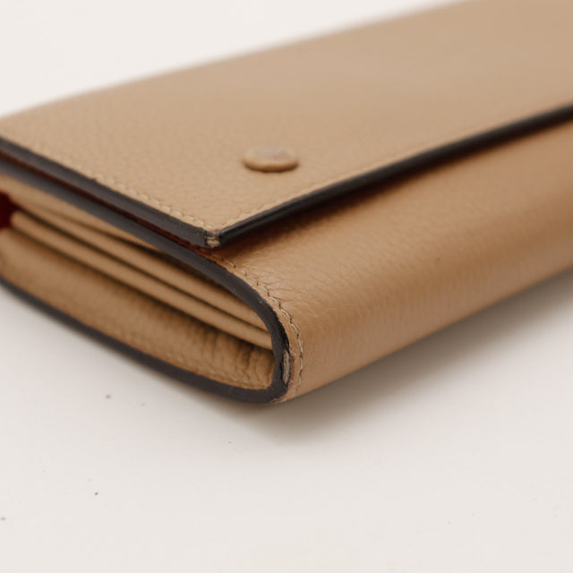 Détail tranche portefeuille Céline bord peint usure légère occasion — AMANA Vintage