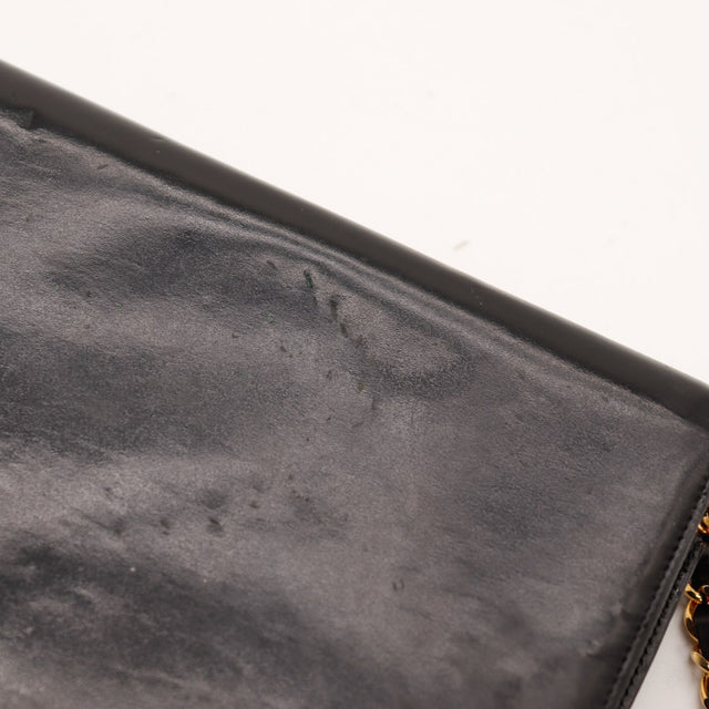 Détail dos sac Chanel Timeless cuir noir traces d'usage — AMANA Vintage