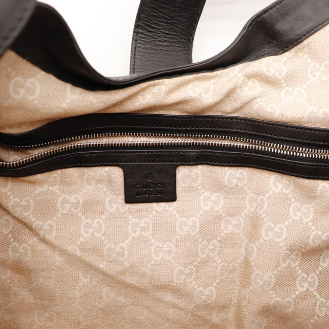 Base du sac Gucci Stirrup Hobo cuir lisse noir — AMANA Vintage