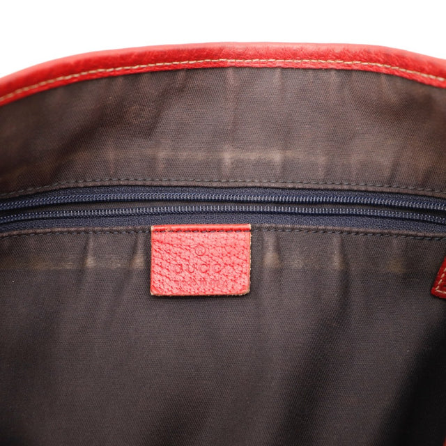 Détail coins cuir rouge Gucci Abbey D-Ring occasion authentique — AMANA Vintage
