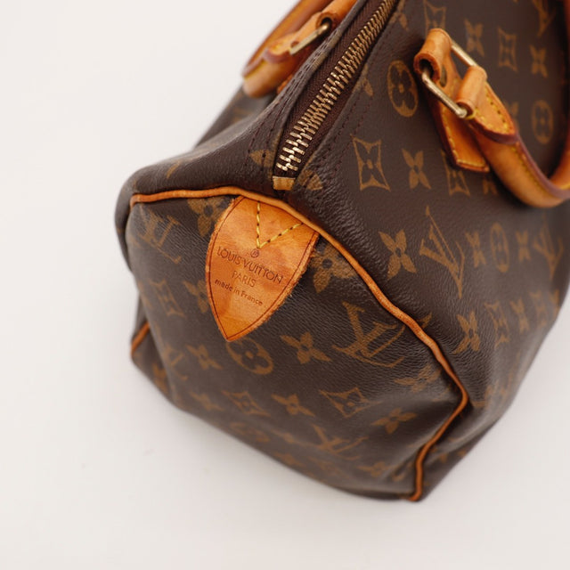 Détail du date code Louis Vuitton Speedy 30 Toile Monogramme occasion authentique — AMANA Vintage