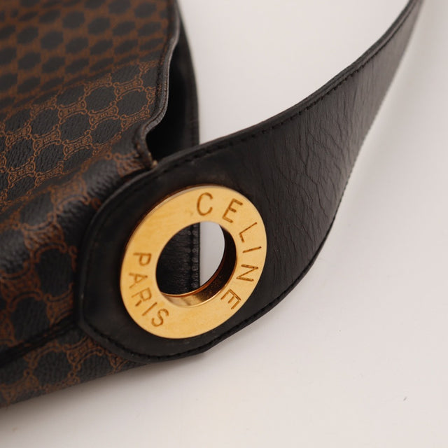 Vue de profil Céline Hobo Macadam toile enduite occasion authentique — AMANA Vintage