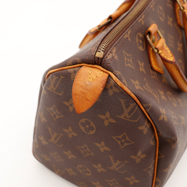Louis Vuitton Speedy 30 vue trois quarts tabs vachette patine occasion — AMANA Vintage