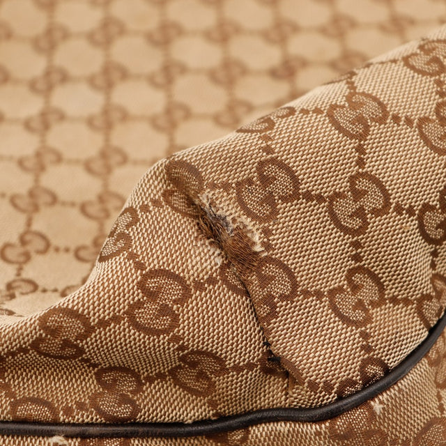 Macro déchirure canvas Gucci Hobo Web fils apparents coin — AMANA Vintage