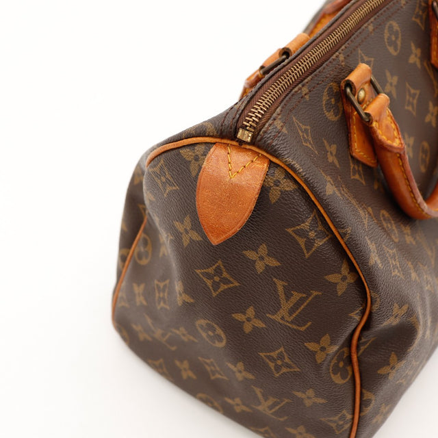 Détail fermeture éclair Louis Vuitton Speedy 30 languette vachette usée — AMANA Vintage