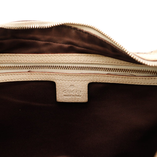 Detail interieur doublure marron Gucci Hobo GG occasion — AMANA Vintage