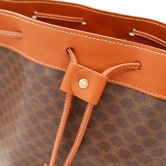 Détail cordon coulissant et patte cuir Celine Macadam — AMANA Vintage