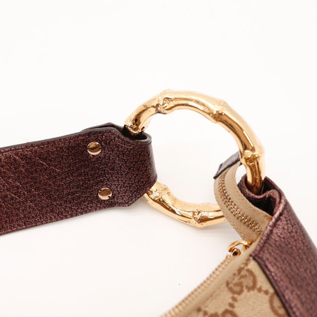 Détail coins et bas de toile Gucci Hobo Bambou occasion authentique — AMANA Vintage
